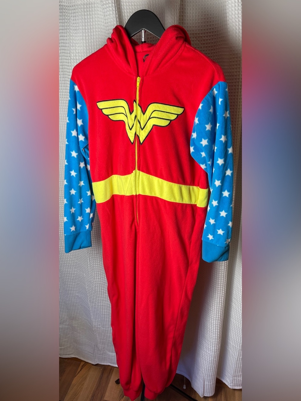 DC Comics Wonder‎ Woman One Piece Sleeper Pajamas Hooded Adult Size Small 4-6